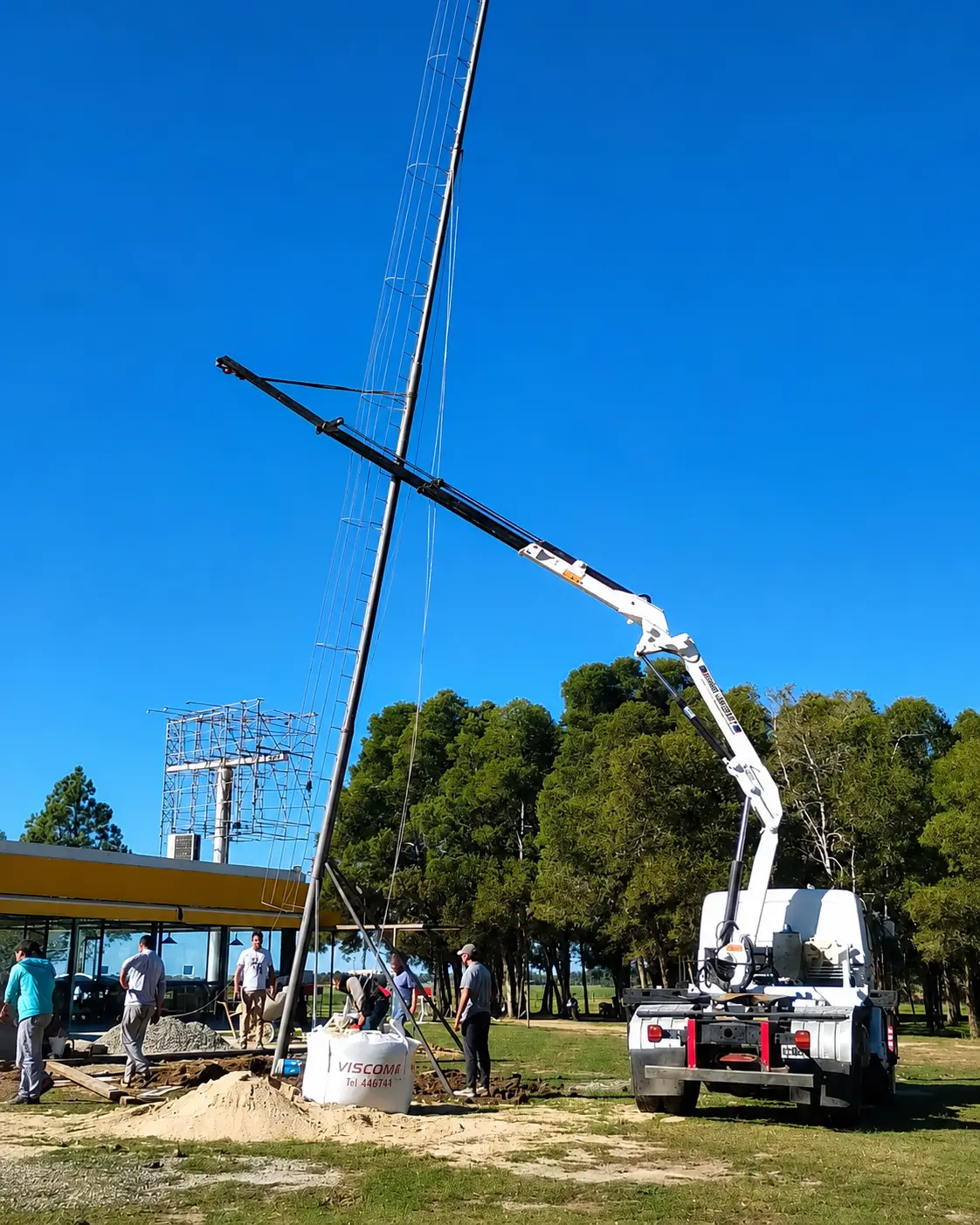Grúas para obras y proyectos industriales - Movakor - Dolores - Buenos Aires